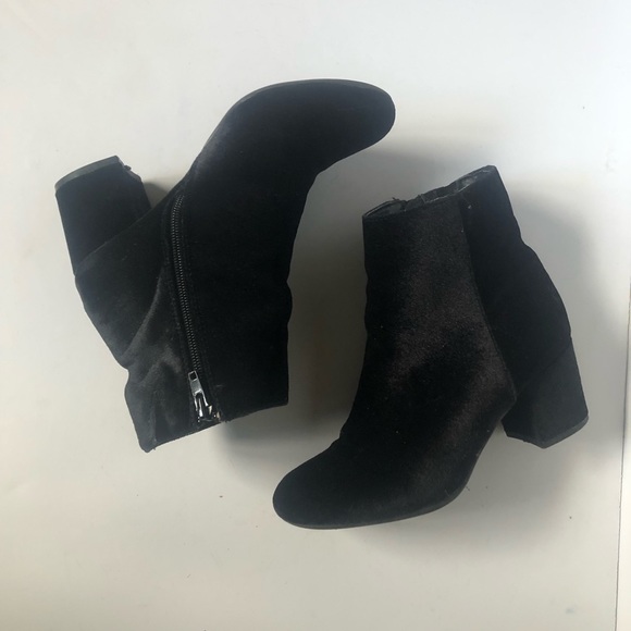 Velvet boots - Picture 2 of 10